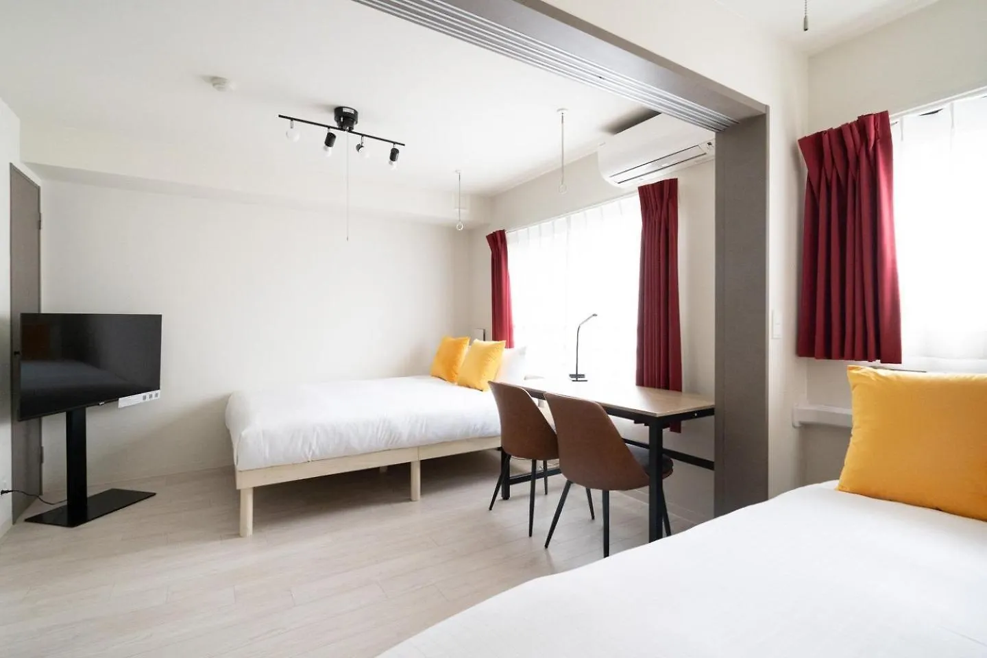 Апартаменты Wellsquareism Ikebukuro West Токио