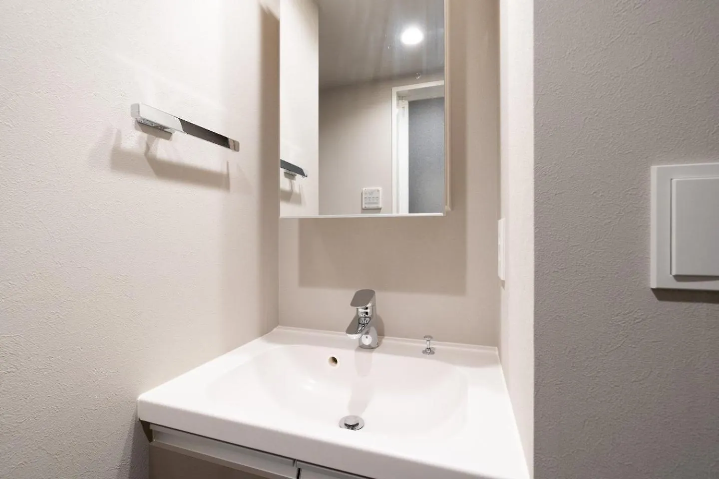 Апартаменты Wellsquareism Ikebukuro West Токио Япония
