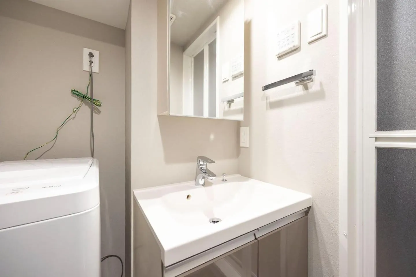 Апартаменты Wellsquareism Ikebukuro West Токио 0*,