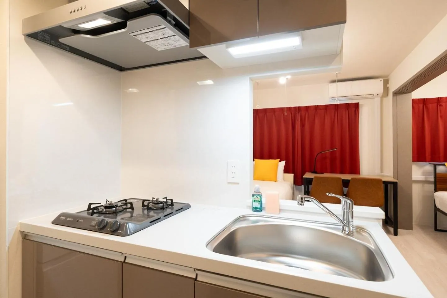 Апартаменты Wellsquareism Ikebukuro West Токио