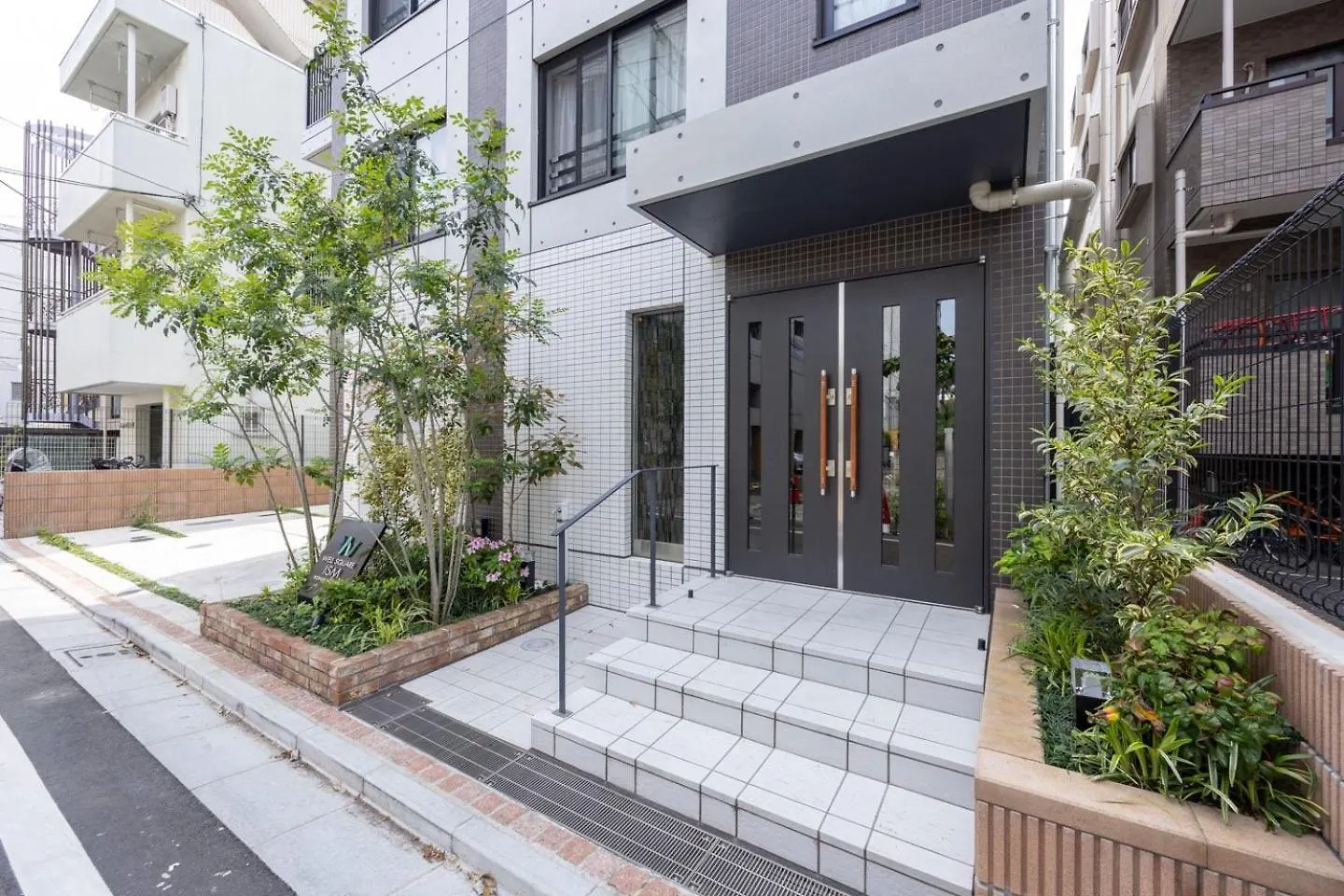 Апартаменты Wellsquareism Ikebukuro West Токио