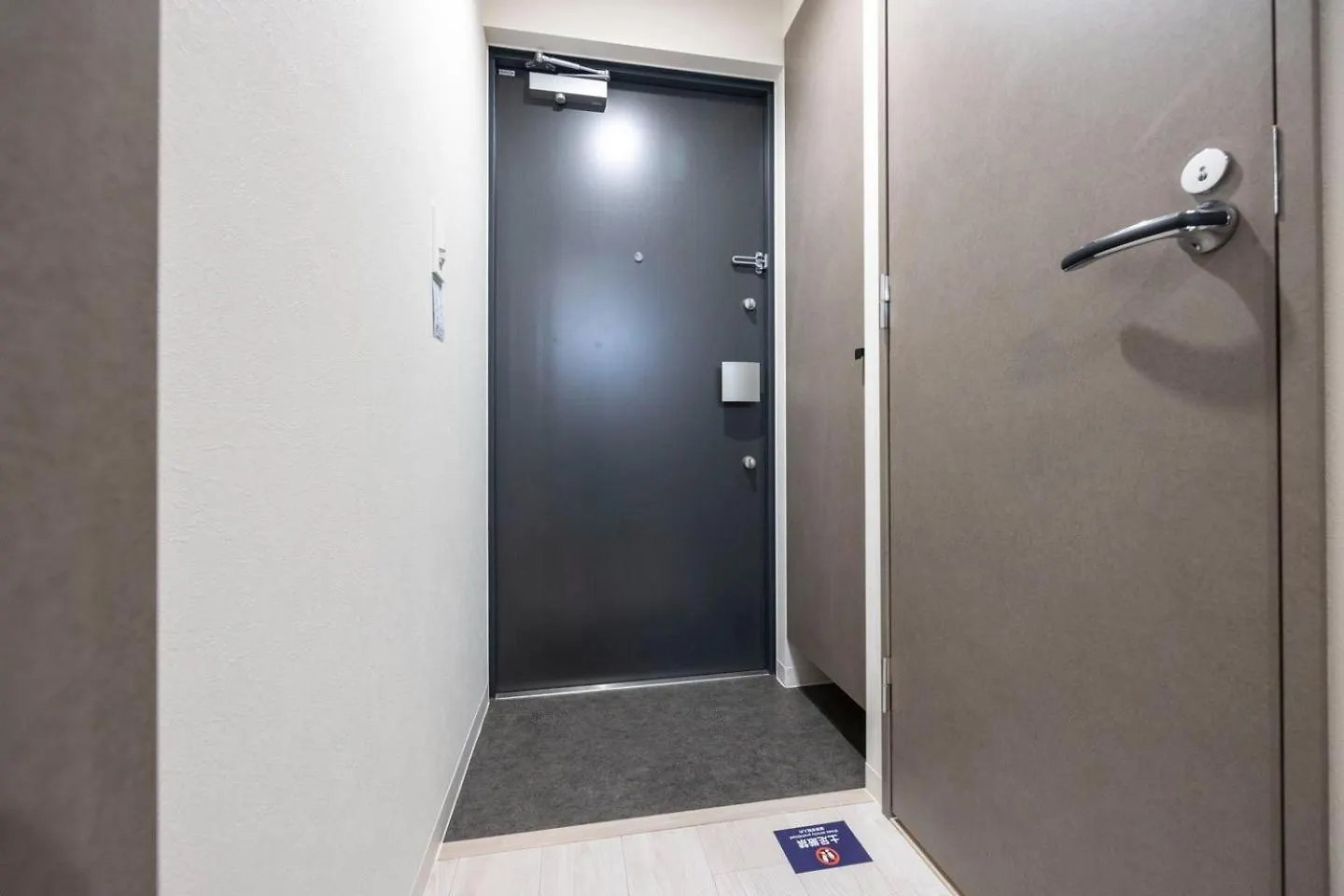 Апартаменты Wellsquareism Ikebukuro West Токио