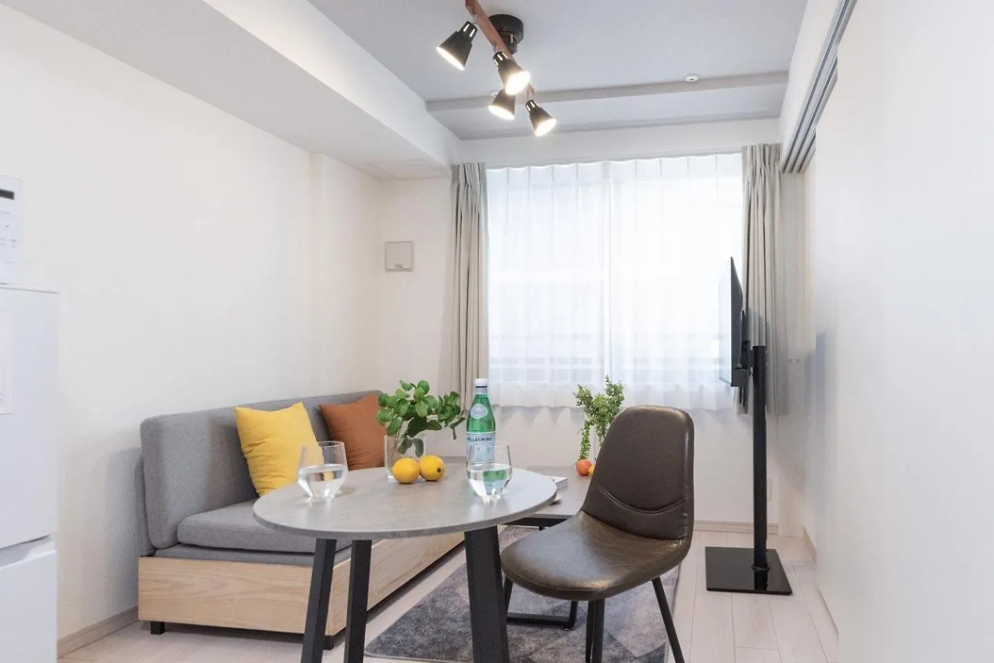Апартаменты Wellsquareism Ikebukuro West Токио